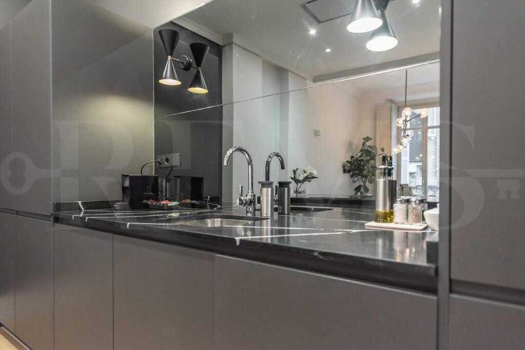 Contemporary Loft In The Historic City Center By Rems Μάλαγα Εξωτερικό φωτογραφία