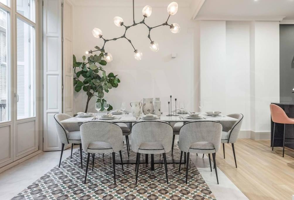 Contemporary Loft In The Historic City Center By Rems Μάλαγα Εξωτερικό φωτογραφία