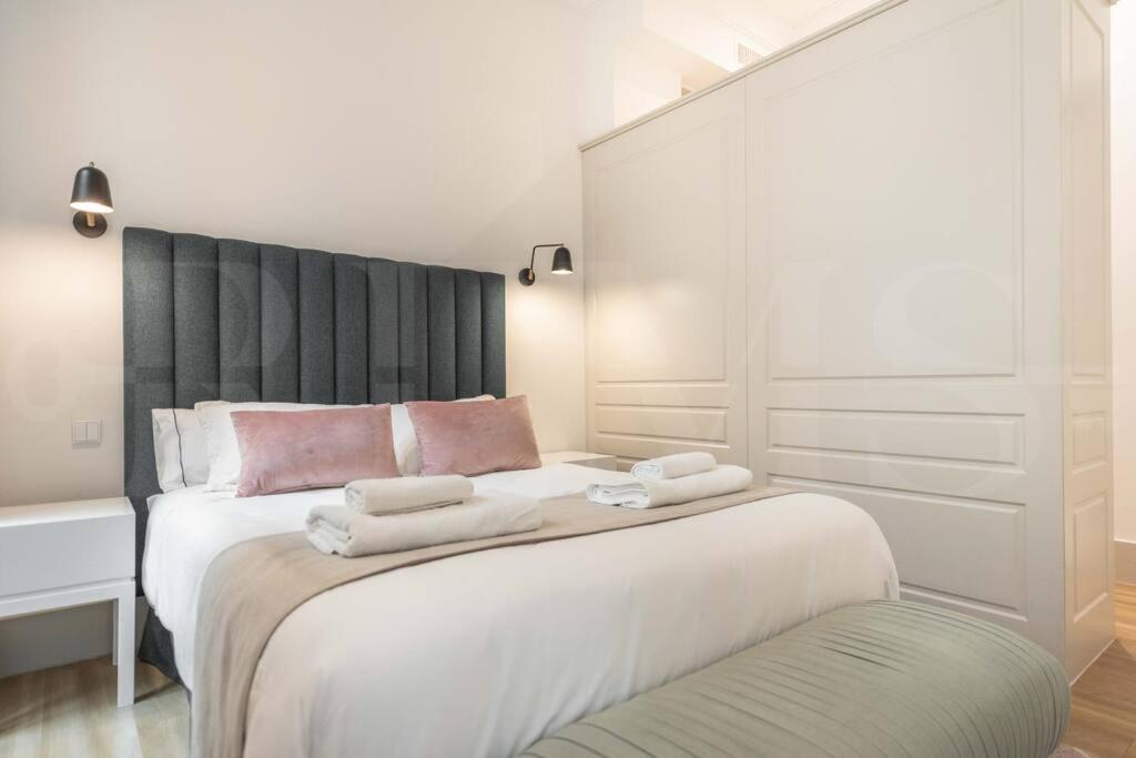 Contemporary Loft In The Historic City Center By Rems Μάλαγα Εξωτερικό φωτογραφία