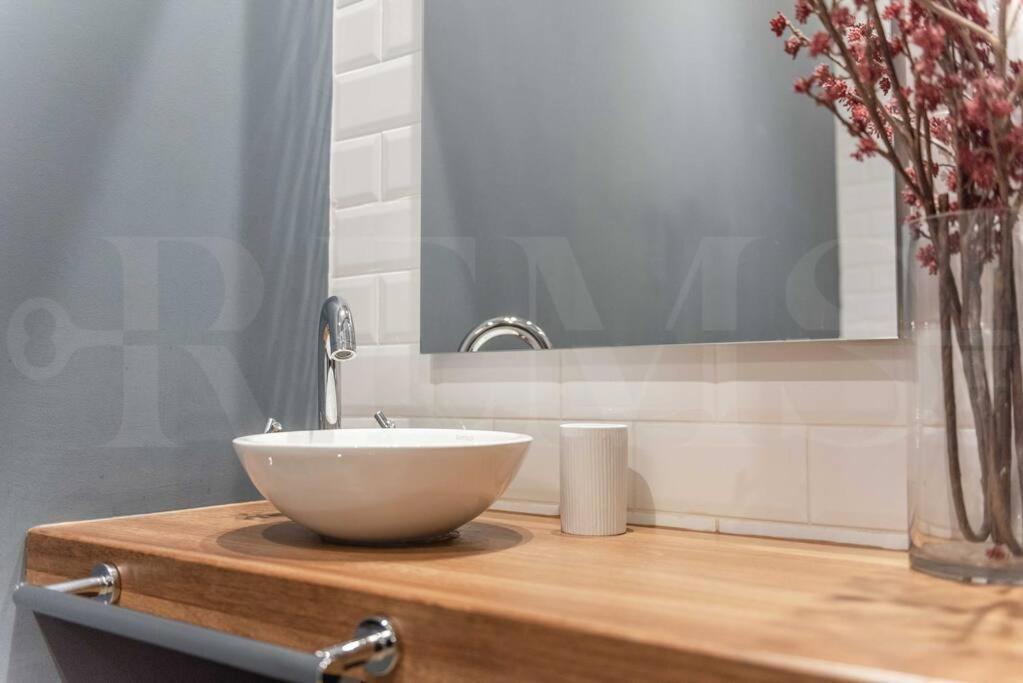 Contemporary Loft In The Historic City Center By Rems Μάλαγα Εξωτερικό φωτογραφία