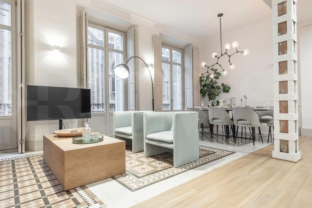 Contemporary Loft In The Historic City Center By Rems Μάλαγα Εξωτερικό φωτογραφία